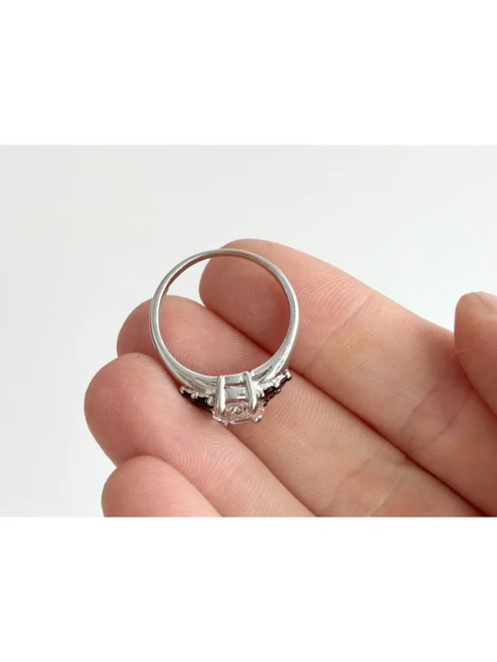 White Topaz & Mini Garnet Gemstone Sterling Silver 925 Vintage Ring - sz 8